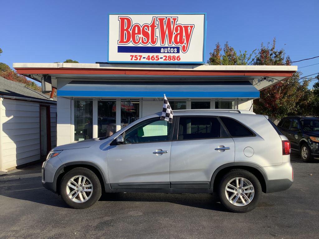 2015 Kia Sorento LX's photo